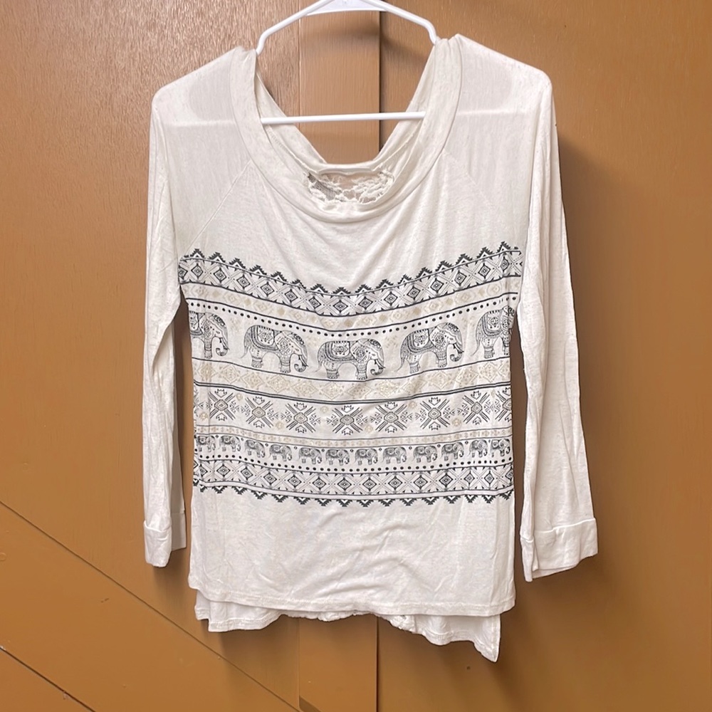 23 Love Street Moroccan Elephant 3/4 Sleeve Shirt
